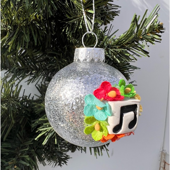 🎵Musical Note Ornament - Picture 4 of 5